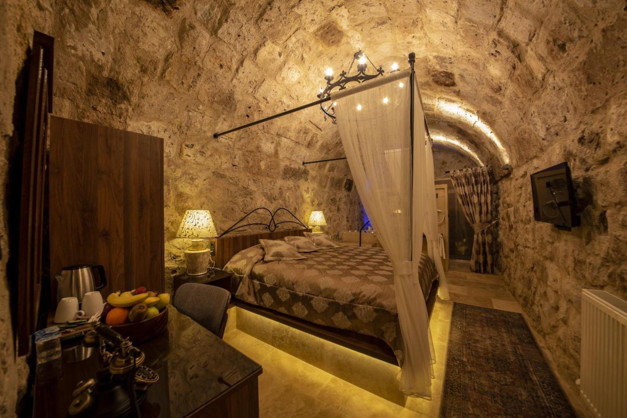 Sunak Cave Hotel Ürgüp Ngoại thất bức ảnh